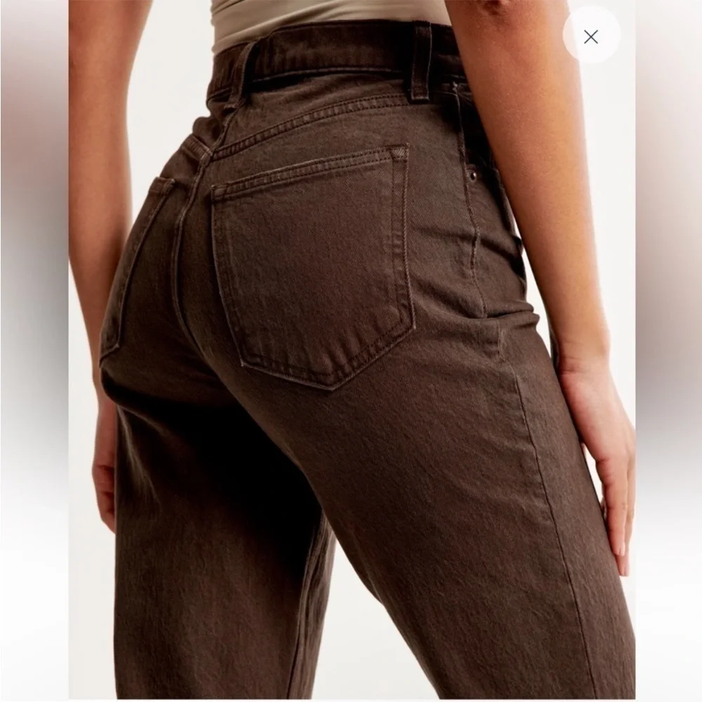 ABERCROMBIE & FITCH | Ultra High Rise 90s Straight Jean Dark Brown | 36, US 22